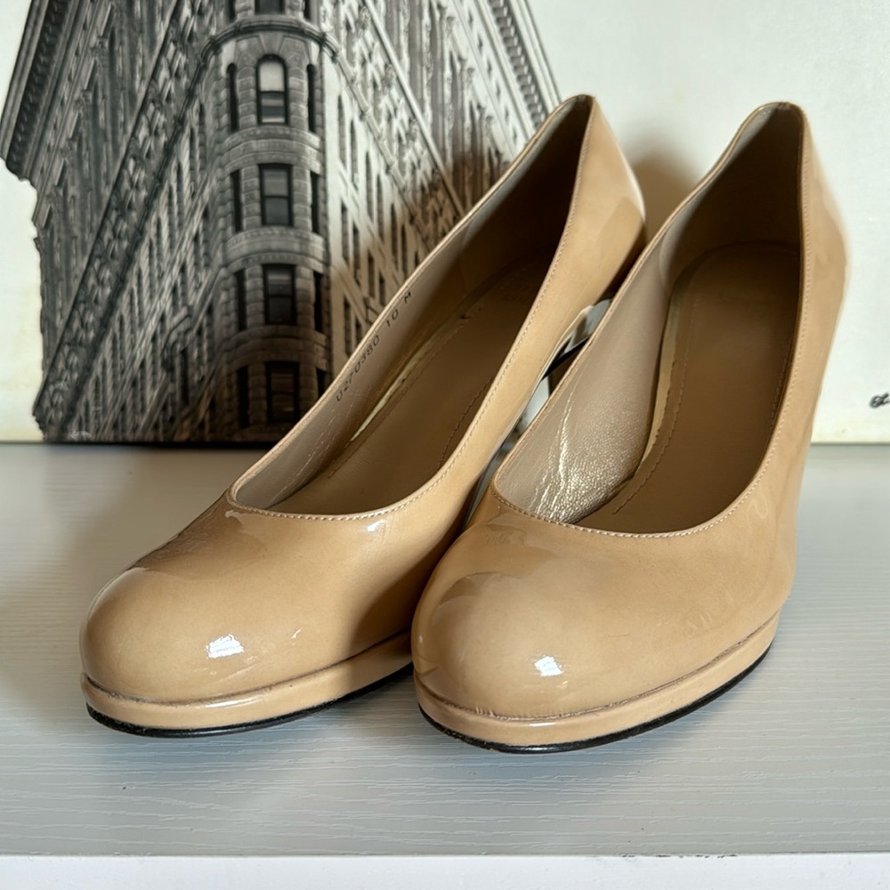 Euc Stuart Weitzman - image 1